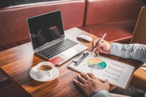 картинка работы над оптимизацией сайта